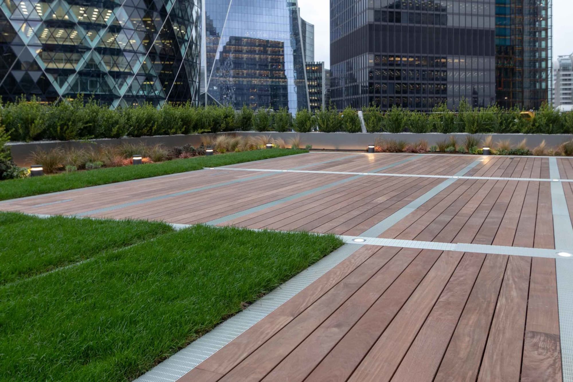 ipe-decking-bishopsgate