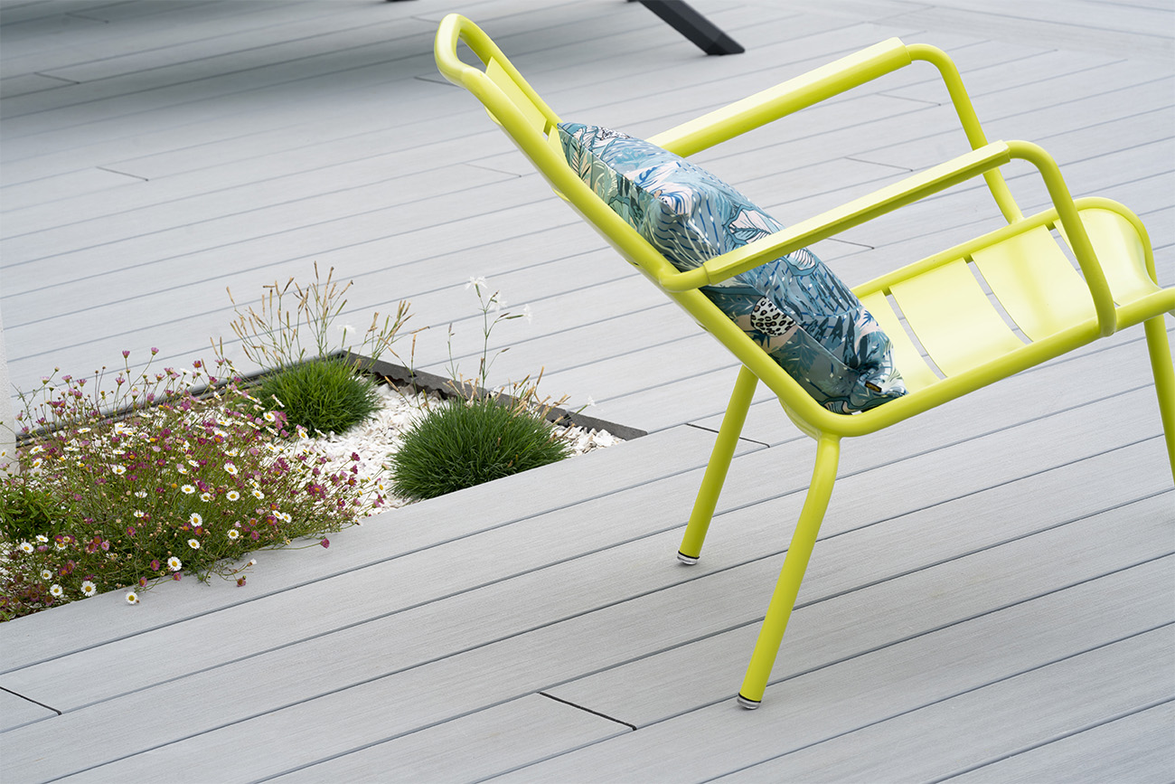 silvadec-composite-decking-yellow-chair